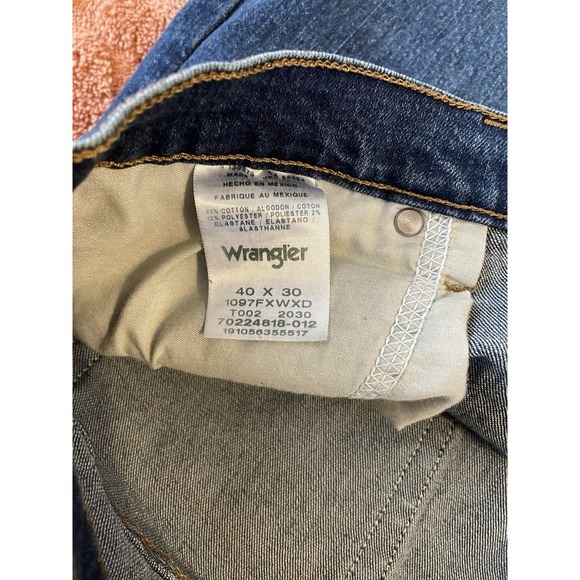 Wrangler Men's Jeans 40x30 Blue Denim Premium Regular Straight Fit Pockets - Picture 3 of 7